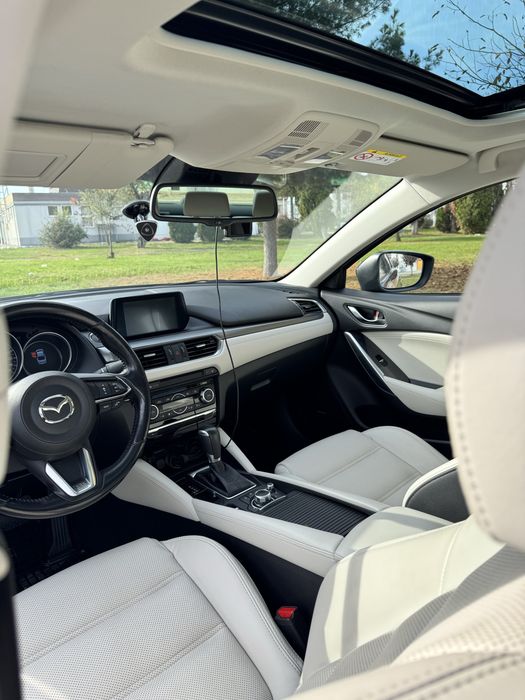 Mazda 6 Revolution Top