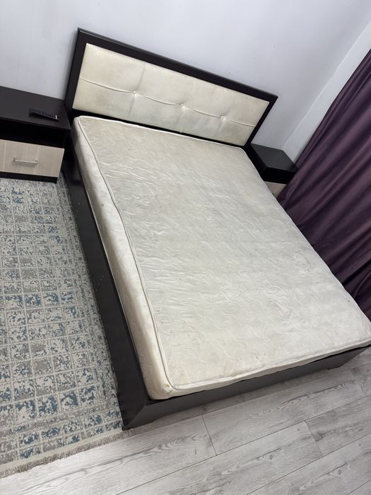 Отдам кровать с матрасом!