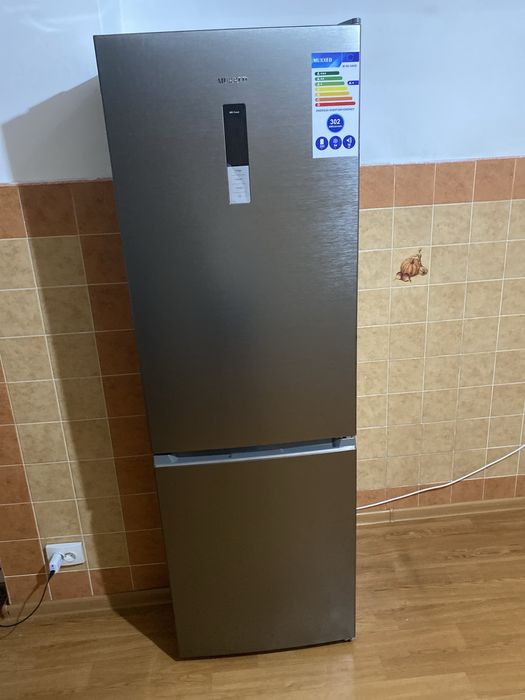 Продам холодильник