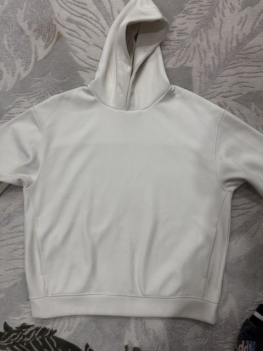 Бомбер и толстовка дешево