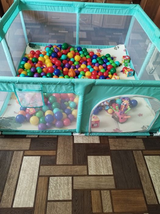 Продается детский манеж