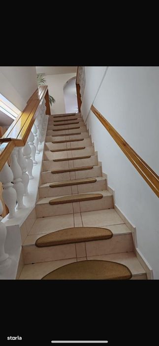 Apartament la casa + 200 mp teren, zona centrala