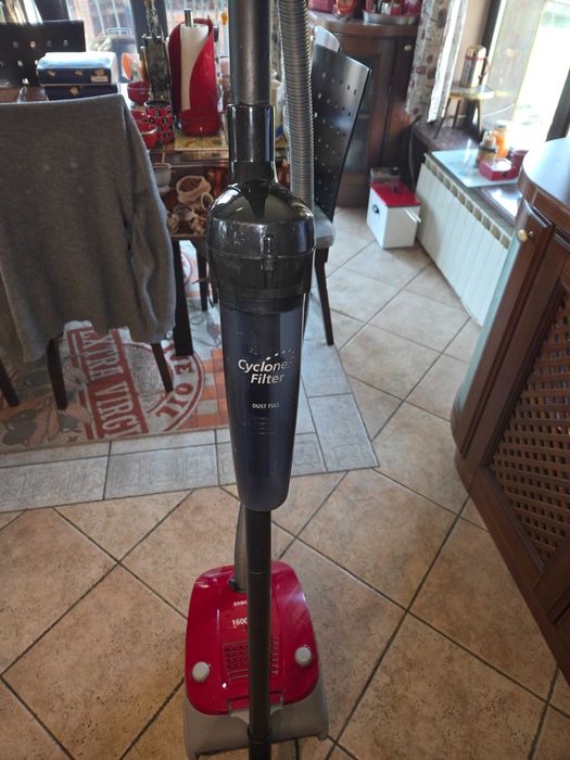 прахосмукачка Samsung 1600w