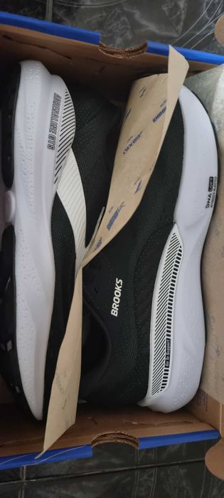 Спортни обувки- Brooks Adrenaline GTS 24