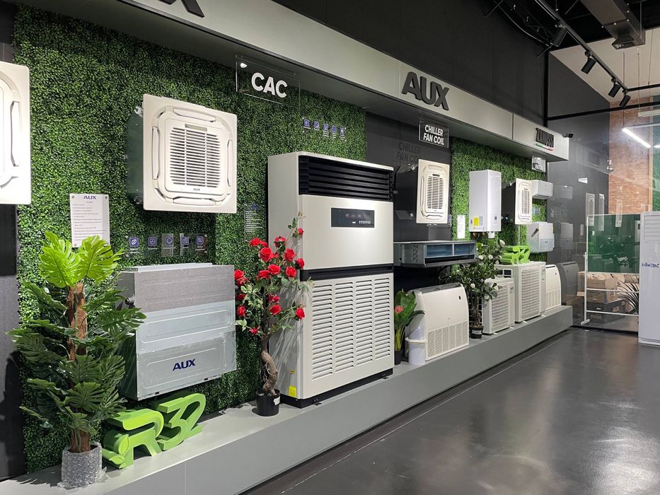 Колонный и настенный кондиционер AUX Inverter/On-Off мотор с гарантии