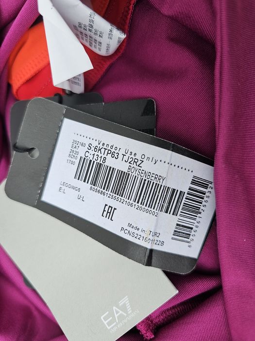 EA7 Emporio Armani оригинален дамски клин Л размер нов