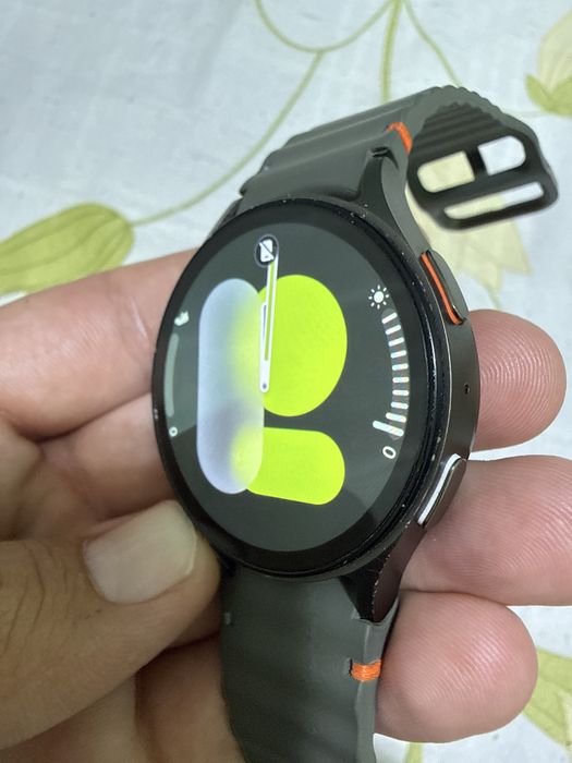 Samsung watch SM-L310 watch 7