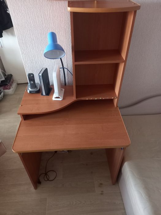 Письменный стол  б/у