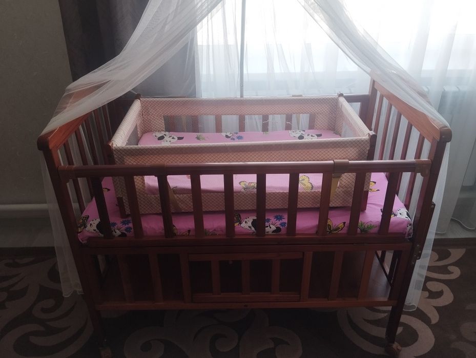 Продам детский кровать  с Матрасом