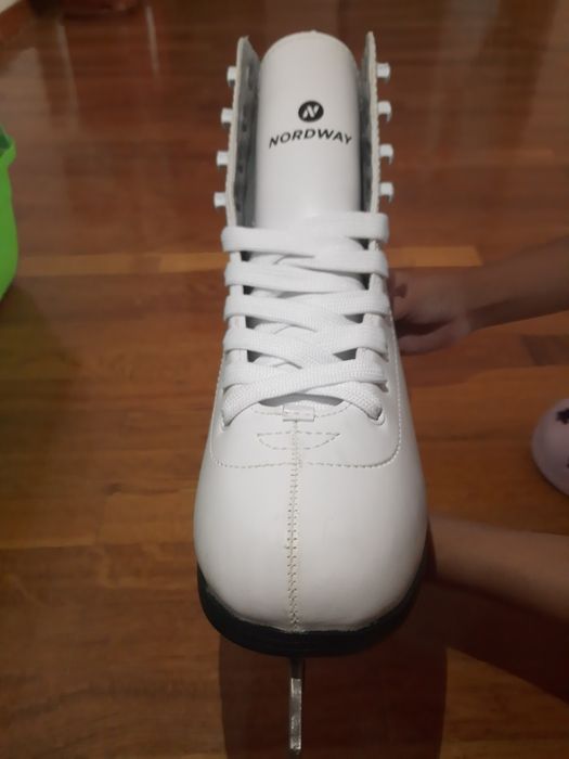 Коньки (Norway Bella 39 размер )