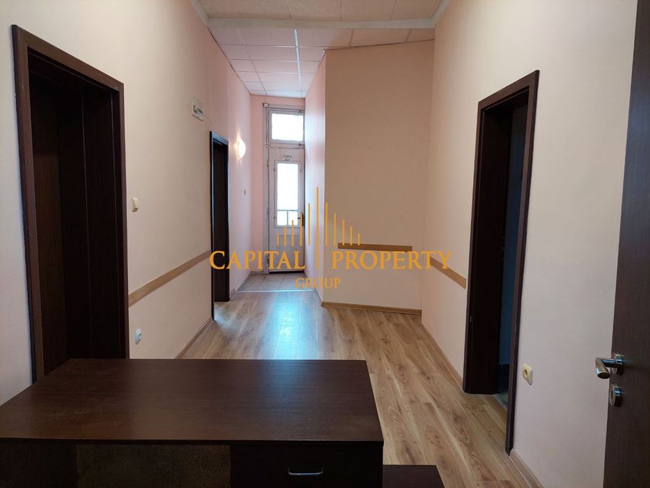Дава се под наем Офис в Варна, Център - 75 кв.м за 850 € - Снимка #2