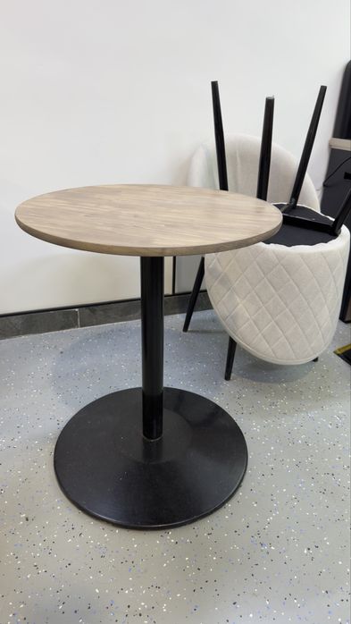 Продам круглые столы