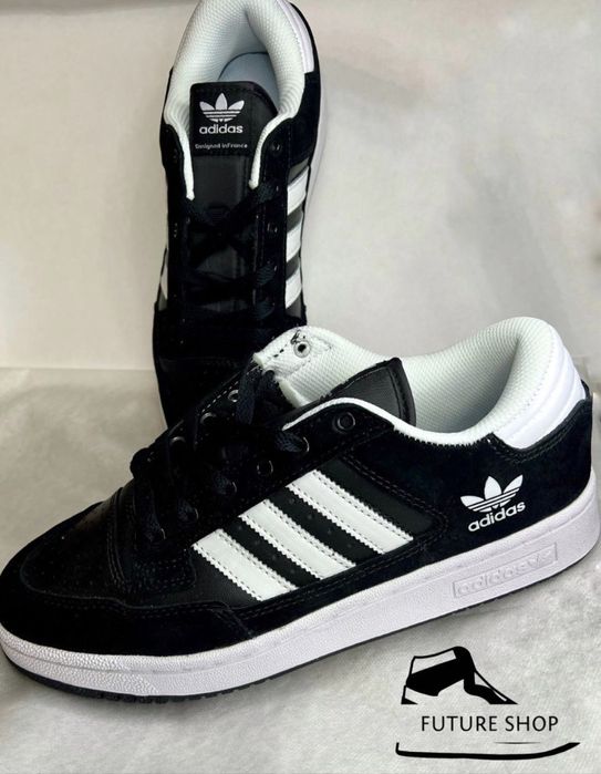 Кроссовки adidas