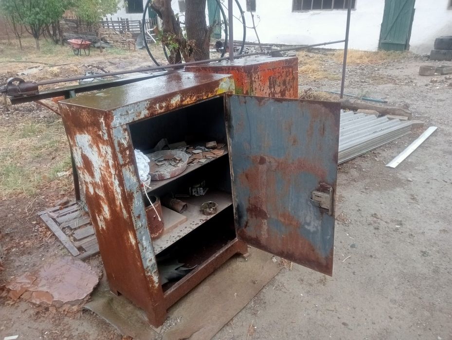 Маталл сейф сатылады
