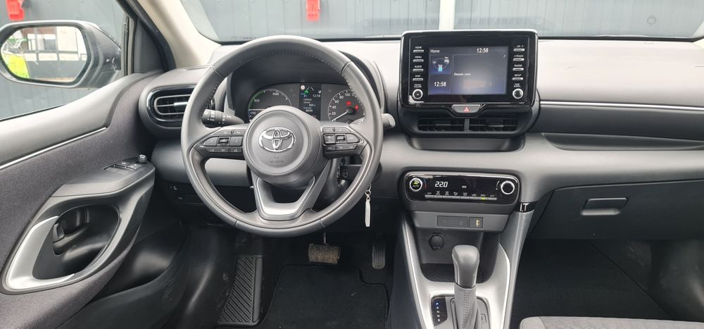 Toyota Yaris Hybrid Bussines Edition, Garantei, TVA deductibil.