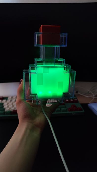 Фонарь Minecraft колба с разными цветами.