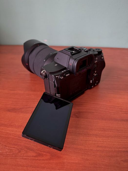 Продается Sony A7 4 / Sony A7 lV + kit 28-70mm