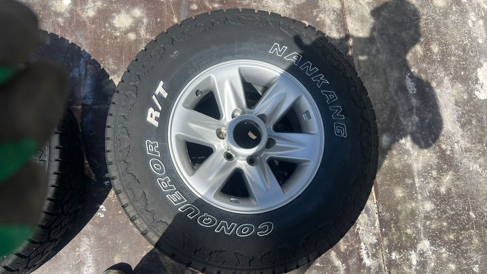 Шины комплект для внедорожник