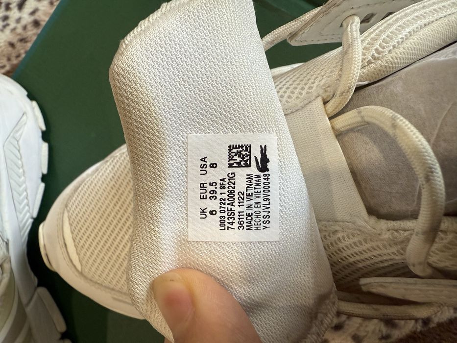 Продам кроссы летние от Lacoste!