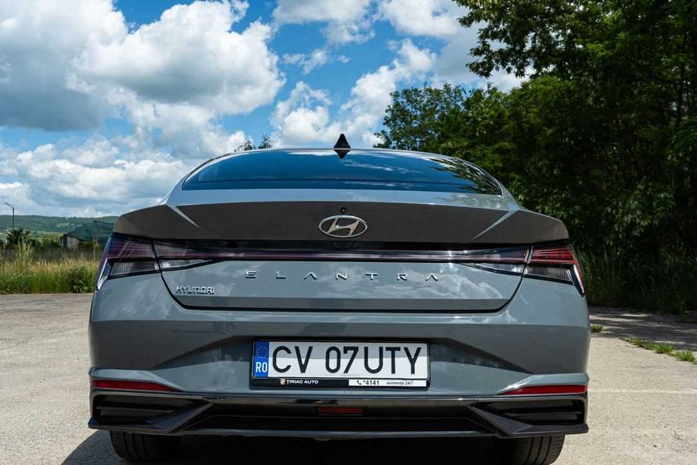 Hyundai Elantra Highway