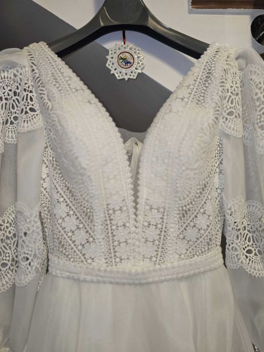 Rochie mireasă nouă, nepurtată, măsura M (38-40).