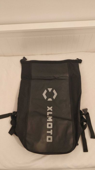 Genti si rucsac moto impermeabile