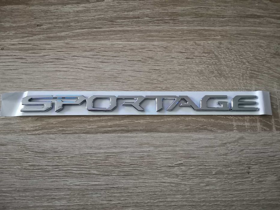 Kia Sportage надпис най-новия фонт