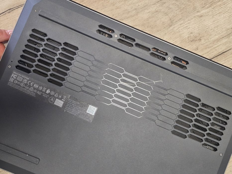 Lenovo LOQ 15ARP9 Gaming Laptop – RTX 4050 / 24GB RAM / 1TB SSD – Като нов!