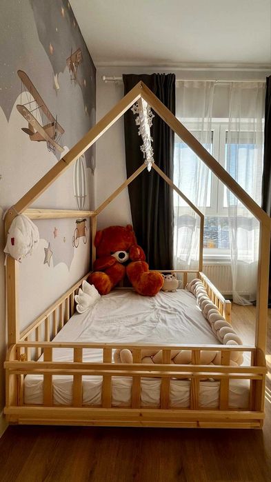Pat casuta sau cort Montessori