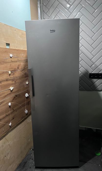 Продам Холодильник Beko