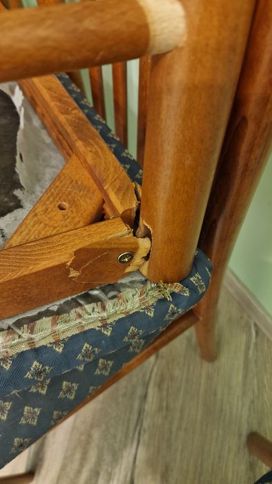 6 стола на цената на 1