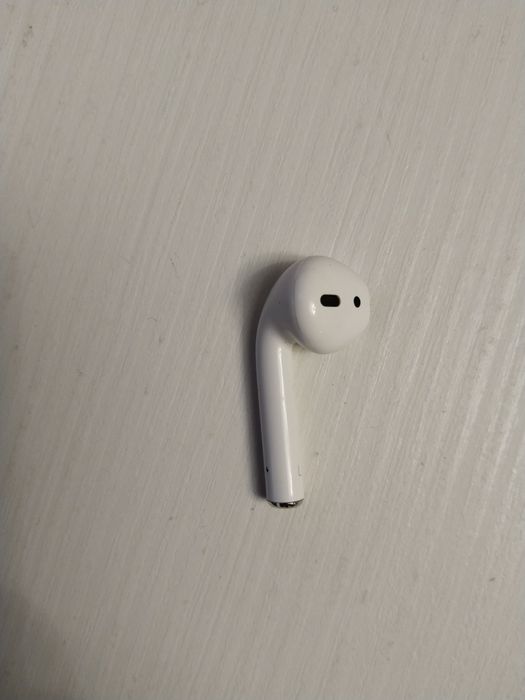 Apple AirPods 2, оригинал, левое ухо