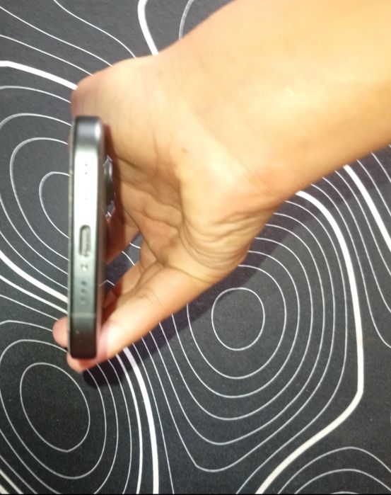 Iphone 16   99% капацитет