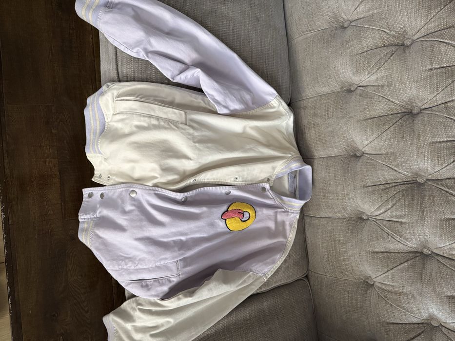 продам бомбер bershka