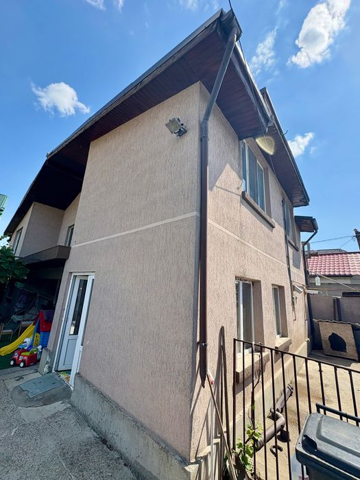 Casă P+1, 220 mp utili, teren 260 mp – Brătianu,  Constanța