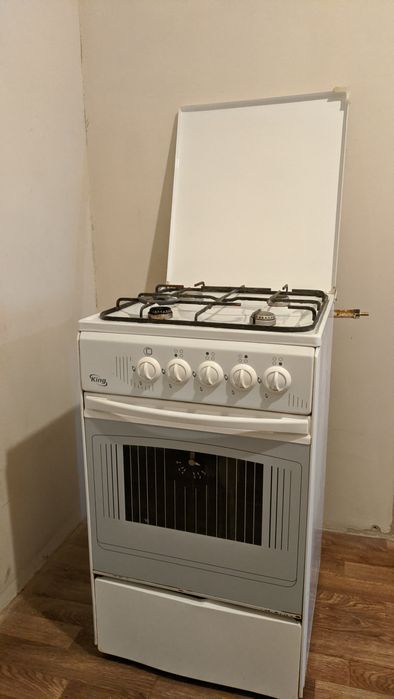 Продам газовую плиту б/у