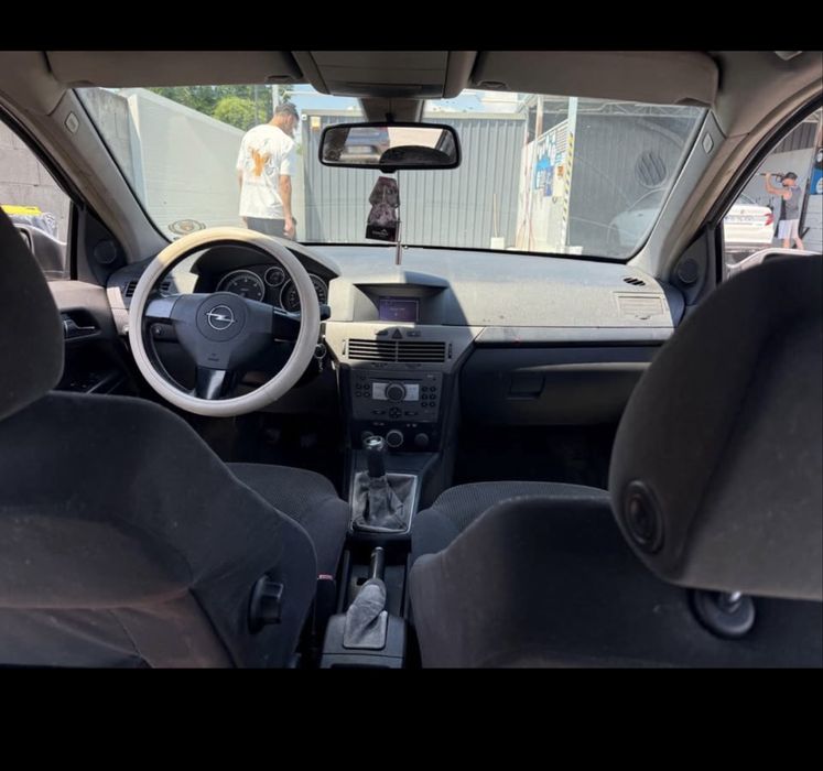 Vând Opel Astra H 1.9D