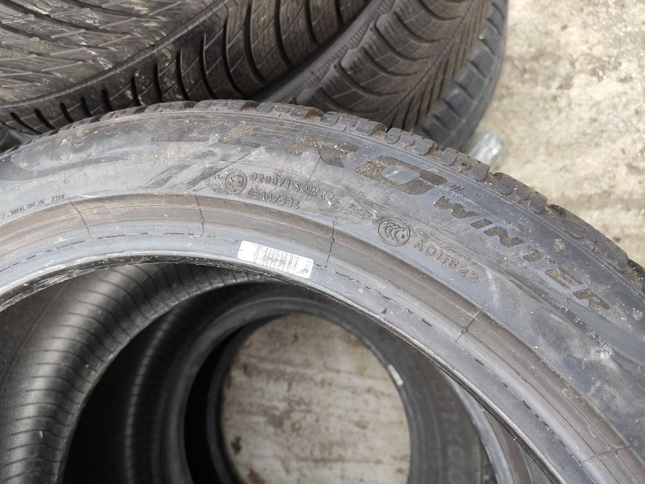 2бр Зимни гуми 245 45 20 - Pirelli