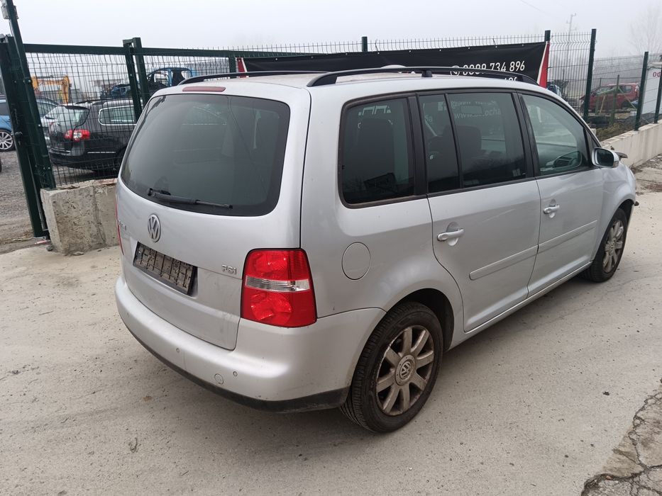 Фолксваген Туран 1.6 фси 115 к.с. автомат / VW Touran 1.6 fsi BLF НА Ч