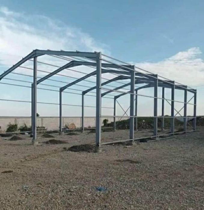 Vand din stoc hala metalica 10x20