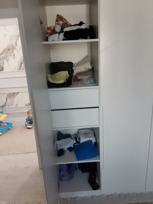 Продам шкаф и прихожей