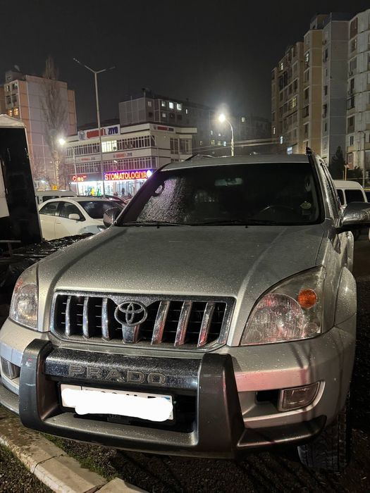 Продам свою Toyota prado 4.0   в отличное  состояние  родная краска  .