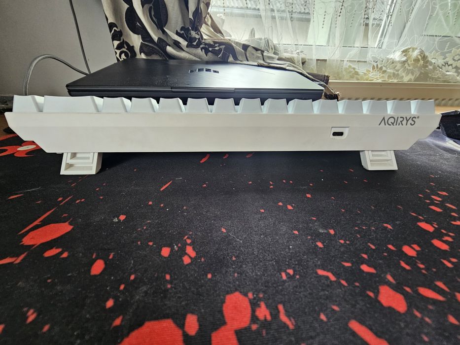 Tastatura de Gaming mecanica wireless/Bluetooth  Aqirys Mira RGB