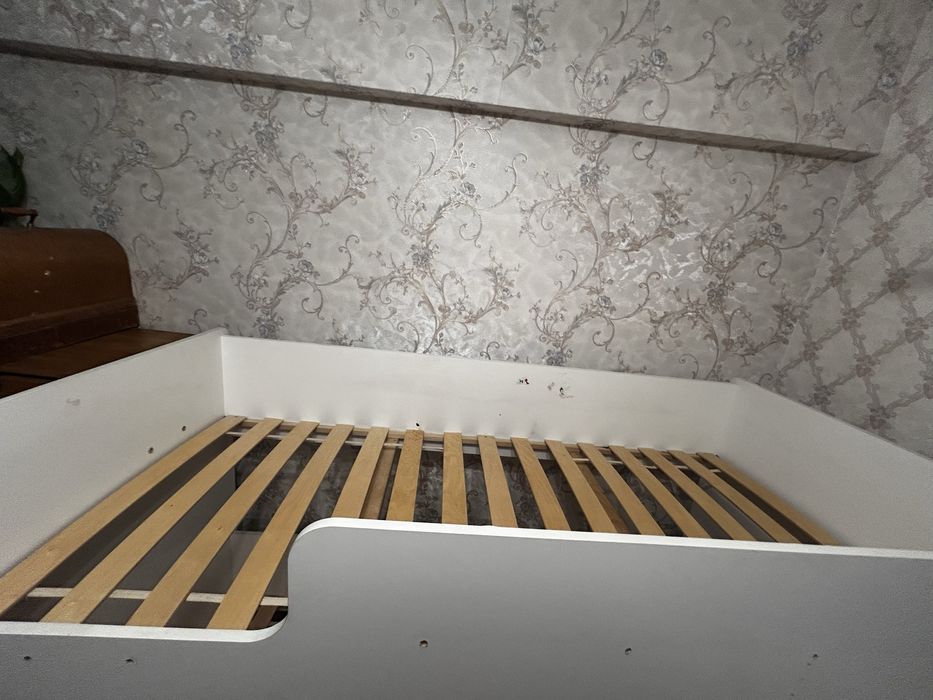 Детская двухьярусная кровать