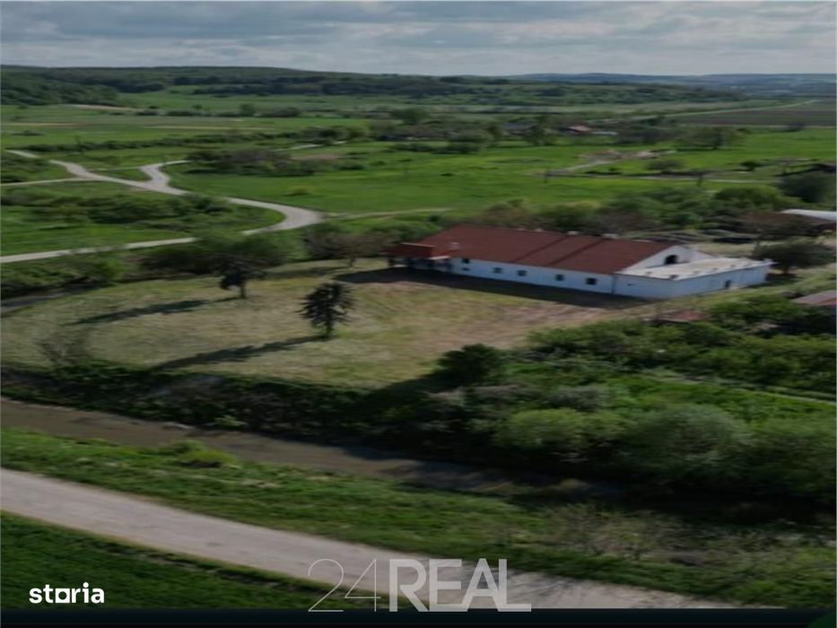 Conacul Poiana - Bihor - renovat - de vanzare