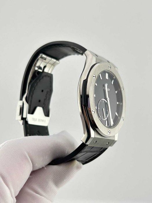 Часы Hublot Classic Fusion Ultra-Thin