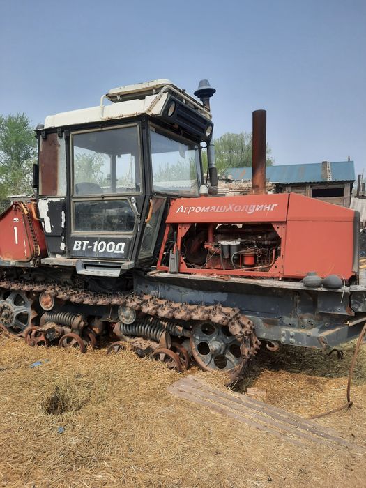 Продам трактор вт 100