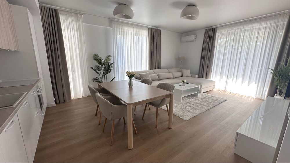 Vand apartament 3 camere cu parcare subterana, bloc nou Tiglina 1