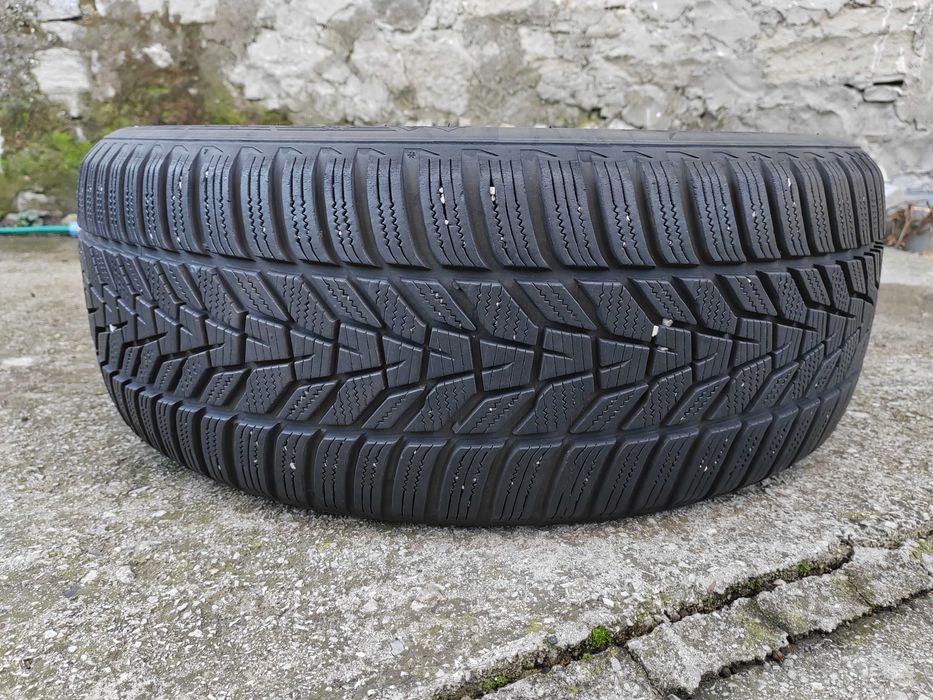 235/50/19 1бр.Hankook Зимна гума