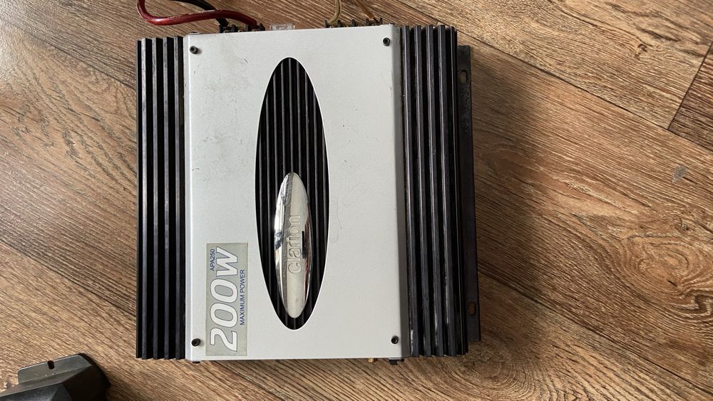 Усилитель продам 600w 200w